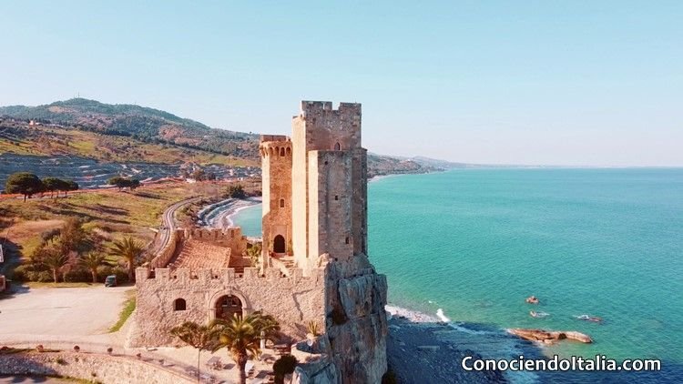 Dónde alojarse en Roseto Capo Spulico (Calabria) Mejores zonas y hoteles